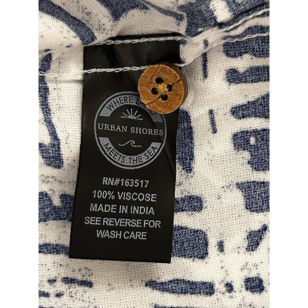 Urban Shores Men's Hawaiian
Shirt Abstract Blue Size Large 44 NWT - Picture 8 of 10